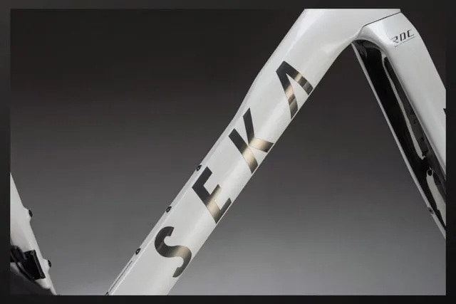 SEKA ExAero RDC white down tube SEKA mark